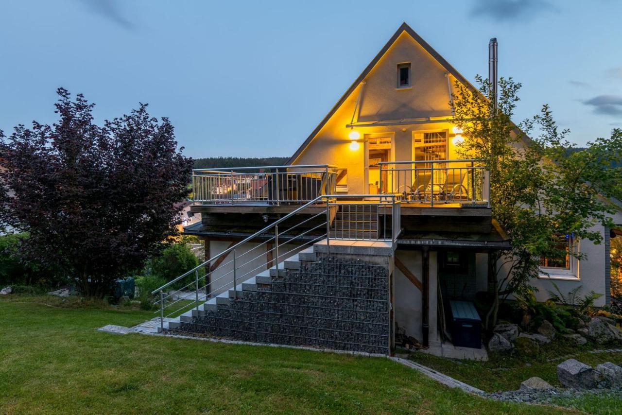 Grosses Ferienhaus Mit Sauna, Grill, Garten, Kaminofen Apartamento Schonach im Schwarzwald Exterior foto