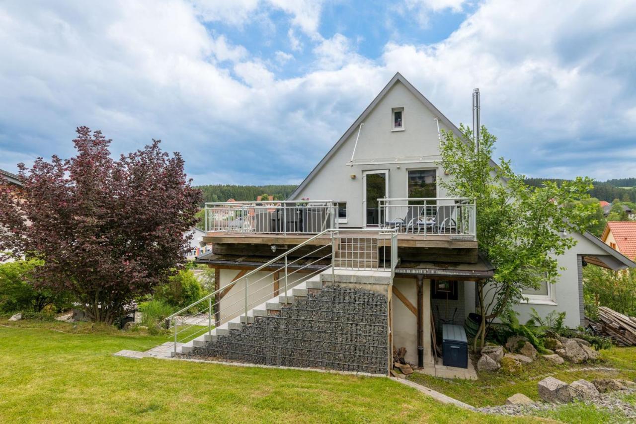 Grosses Ferienhaus Mit Sauna, Grill, Garten, Kaminofen Apartamento Schonach im Schwarzwald Exterior foto